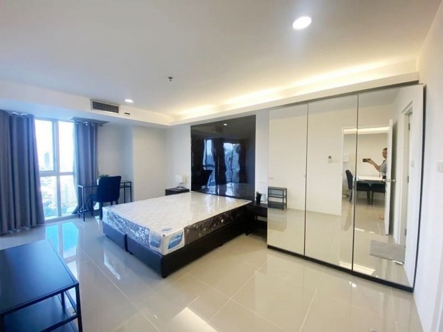 Waterford Sukhumvit 30 private spacious peaceful 40th floor BTS Phrom Phong รูปที่ 1