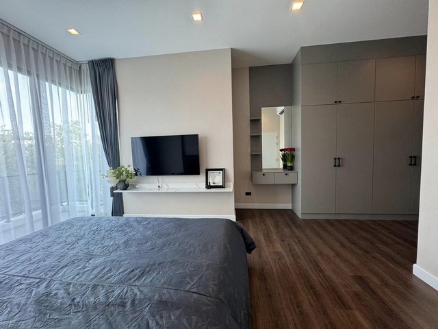 ขายบ้านเดี่ยว 2 ชั้น 58 ตร.ว. 4 ห้องนอน โครงการบางกอก บูเลอวาร์ด บางนา-กม.5 ทำเลสวยถนนเมน ใกล้คลับเฮาส์ บ้านใหม่ เฟอร์พร้อมอยู่  รูปที่ 1