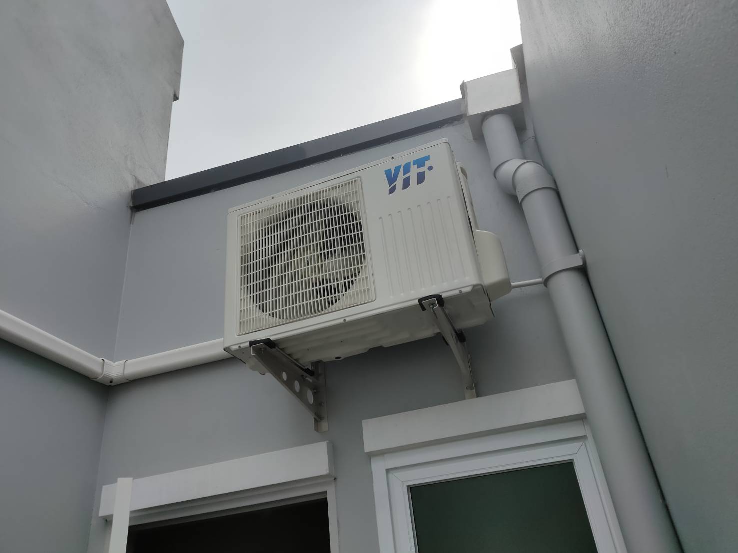 YITเครื่องปรับอากาศR32รุ่นYSACขนาด13000BTUติดผนังSTANDARDผู้นำด้านความเย็นระดับโลก35ปีPREORDERฟรีSOUNDBARลำโพงบูลทูธพกพา รูปที่ 3