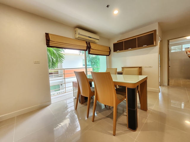 ขายcondo เมโทรพาร์คสาทร 2 นอน 57 ตรม. Fully furnished ปรับปรุงใหม่ วิวสระ. ใกล้ BTS วุฒากาศ  รูปที่ 1