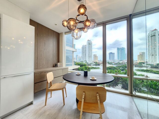 Four Seasons Private Residences Condo for RENT, near BTS Saphan Taksin รูปที่ 1