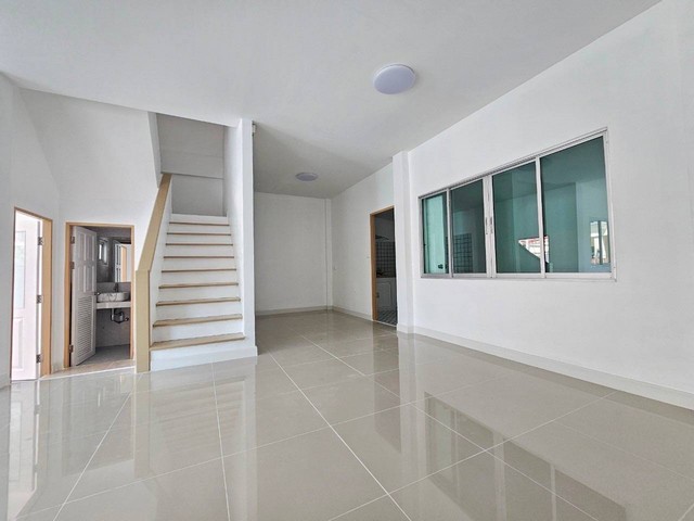 For Sales : Thalang, 2-story townhouse, 3 Bedrooms 2 Bathrooms รูปที่ 1