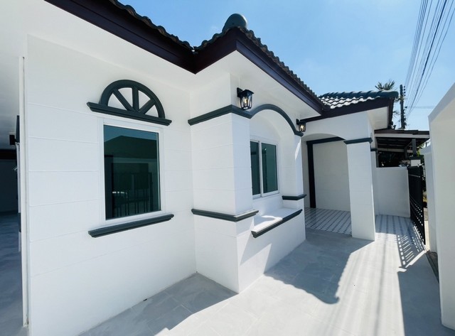 For Sales : Wichit, One-story semi-detached house, 3 bedrooms 2 bathrooms รูปที่ 1