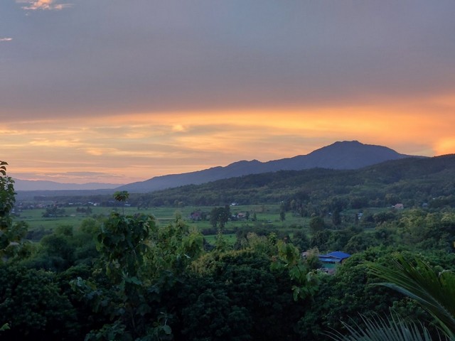 บ้านสวยพร้อมอยู่...พร้อมเฟอร์...โอบล้อมด้วยธรรมชาติ สัมผัสความสุขที่แท้จริง  รูปที่ 1