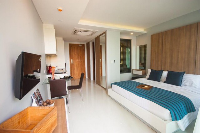 For Sale : Rawai At The Tree condominium 1 bed room at 2rd Floor Pool & Sea View. Size 35 Sqm. รูปที่ 1