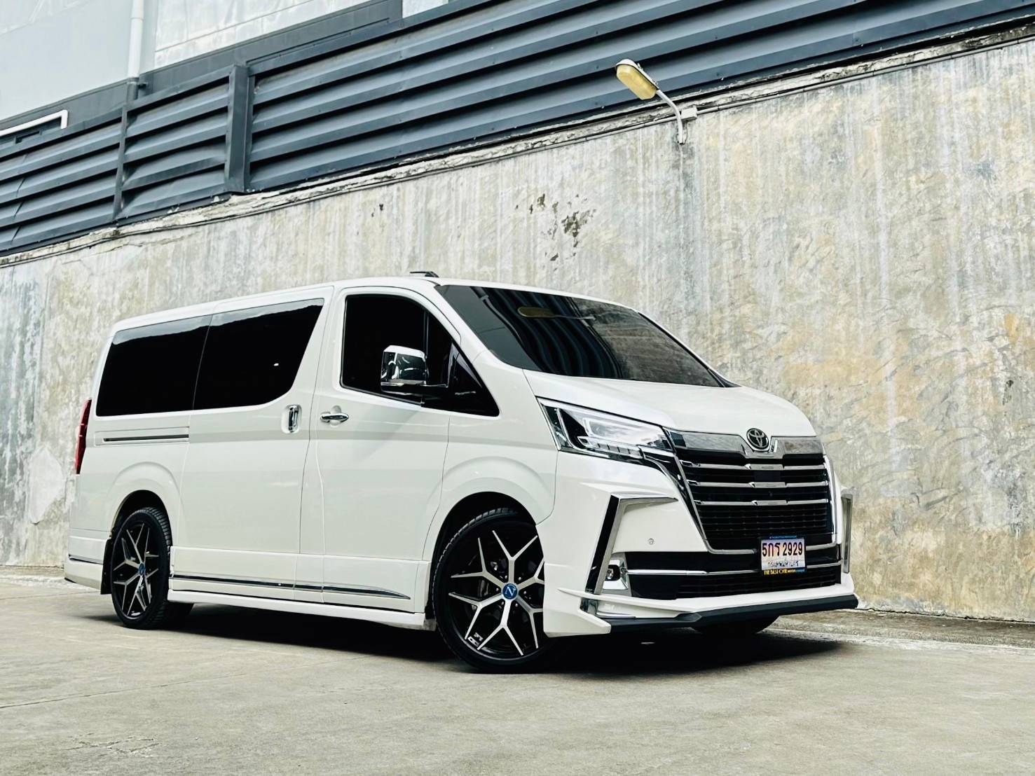 2020 TOYOTA MAJESTY 2.8 GRANDE รูปที่ 1