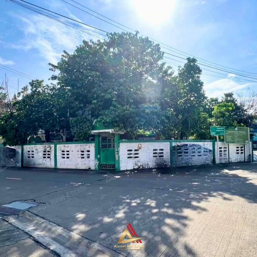 บ้านมือสอง ทำเลทอง ใกล้รถไฟฟ้าสายสีชมพู (PK09 ศรีรัช) สิ่งอำนวยความสะดวกล้อมรอบครบครัน ในราคาสุดคุ้ม รูปที่ 3