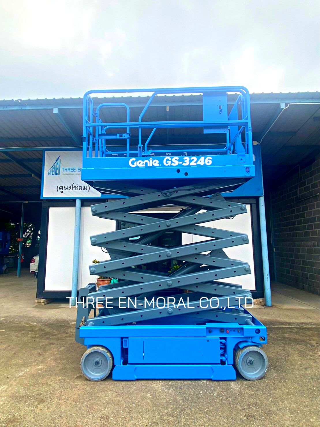 รถกระเช้า Scissor Lift Genie GS-3246 รูปที่ 1