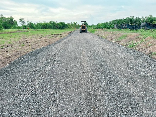 ขายที่ดินคลอสิบเอ็ด หนองเสือ ติดกับถนน ถมแล้ว ขนาด 200 ตรว. รูปที่ 1