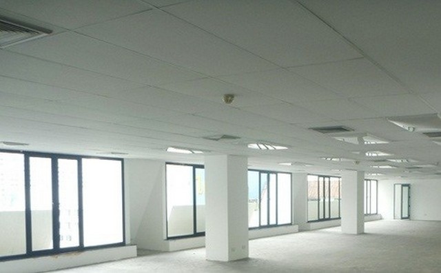 OFfice อาคาร เศรษฐีวรรณ ขนาด 100 SQ.WA  61000 THB ไม่ไกลจาก - ทำเล-ทอง - รูปที่ 1