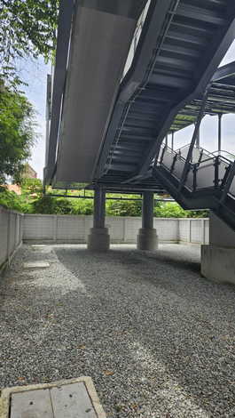 ขายที่ดินเปล่า ติดสถานีรถไฟฟ้าสายสีเหลือง บน ถนน.ศรีนครินทร์  รูปที่ 1