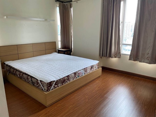 Sukhumvit Plus Safe Private Clean 15th floor BTS Phra Khanong รูปที่ 1