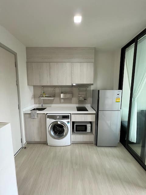 Life Sukhumvit 48 spacious safe quiet 3rd floor BTS Phra Khanong รูปที่ 1