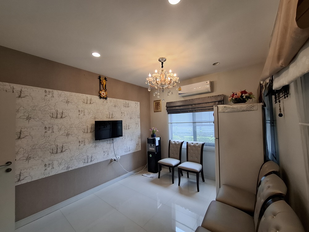ขายบ้านเดี่ยวหรู 2 ชั้น หมู่บ้านเศรษฐสิริ จรัญ-ปิ่นเกล้า ใกล้ รพ.ศิริราช MRT บางขุนนท์ จรัญ-ปิ่นเกล้า บ้านเดี่ยว 2 ชั้น 73 ตรว. พื้นที่ใช้สอย 202 ตรม. ขนาด 4 ห้องนอน 3 ห้องน้ำ และมีทำห้องเพิ่มเติมด้านล่าง 1 ห้อง แขวงบางขุนศรี เขตบางกอกน้อย จ.กรุงเทพมหานคร รูปที่ 6