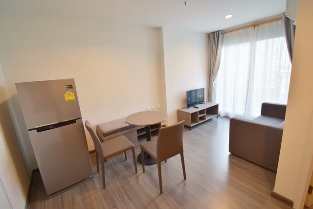 The Trust Erawan Clean safe private 10th floor BTS Erawan รูปที่ 1