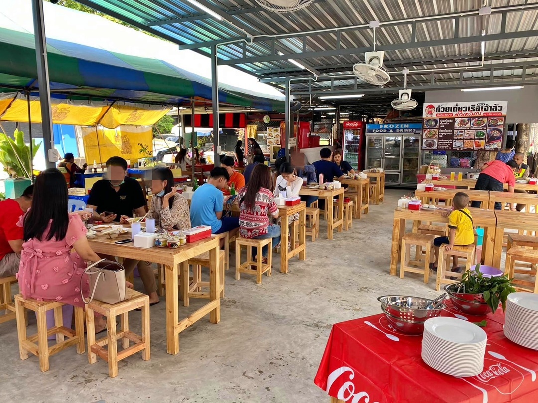 เซ้งโครงสร้าง ร้านก๋วยเตี๋ยว ซอยศรีนคริทร์ 40 ซอยตรงข้ามซีคอน ตรงข้ามเซเว่น เพียง 200,000 มีที่จอดรถ รูปที่ 1