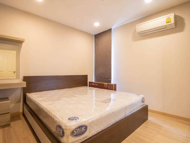 The Ace Ekamai Safe convenient quiet 2nd floor BTS Ekkamai รูปที่ 1