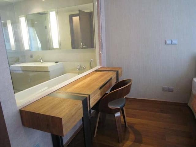 Quattro Thonglor spacious private convenient 5th floor BTS Thonglor รูปที่ 1