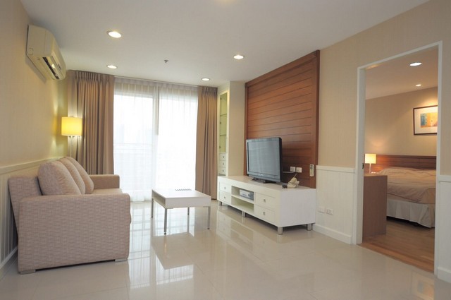 ขายคอนโด Serene Place Sukhumvit 24 ขนาด 78 ตรม ชั้น7 รูปที่ 1