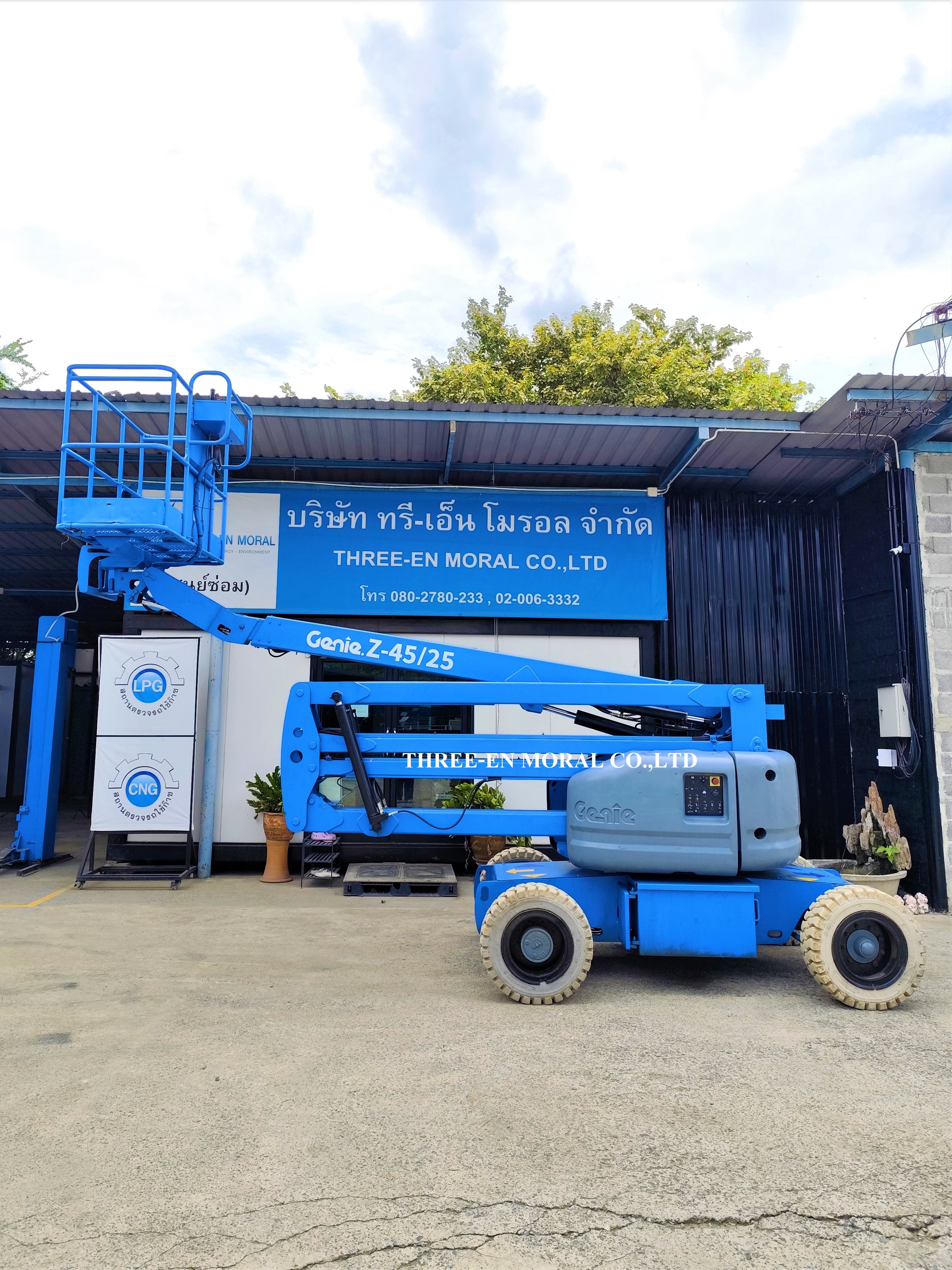 รถกระเช้า Boom Lift Genie Z-45/25 รูปที่ 1