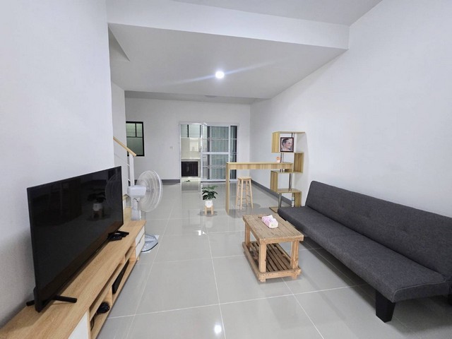 Townhouse เดอะคอนเนค สุวรรณภูมิ 2 2150000 บ. 3BEDROOM2น้ำ 0 Rai 0 งาน 18 ตาราง-วา ใกล้ สนามบินสุวรรณภูมิ คุ้มค่า รูปที่ 1