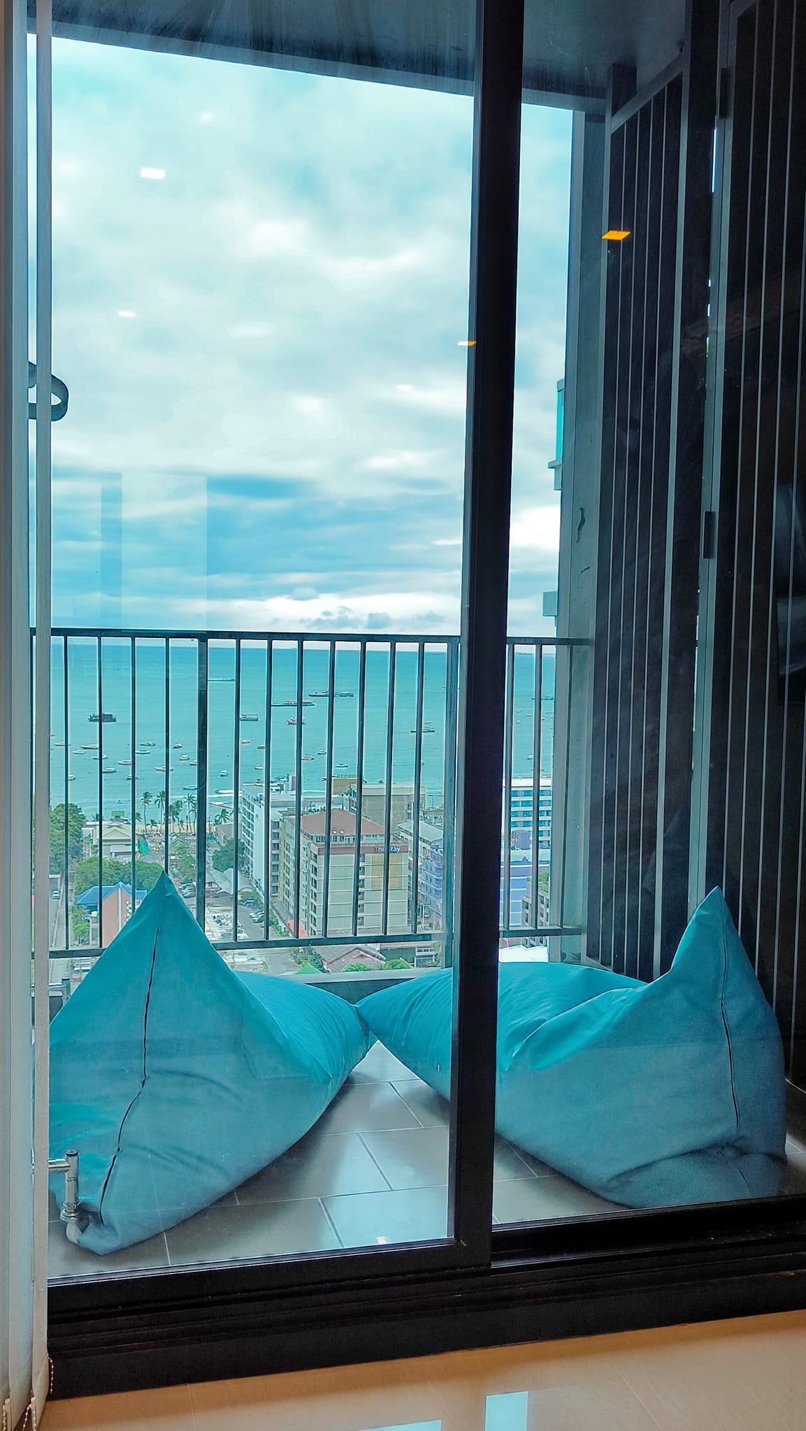  For rent  The Base 45 k [ 2 beds [ 2 bath Center pattaya Central Festival  รูปที่ 1