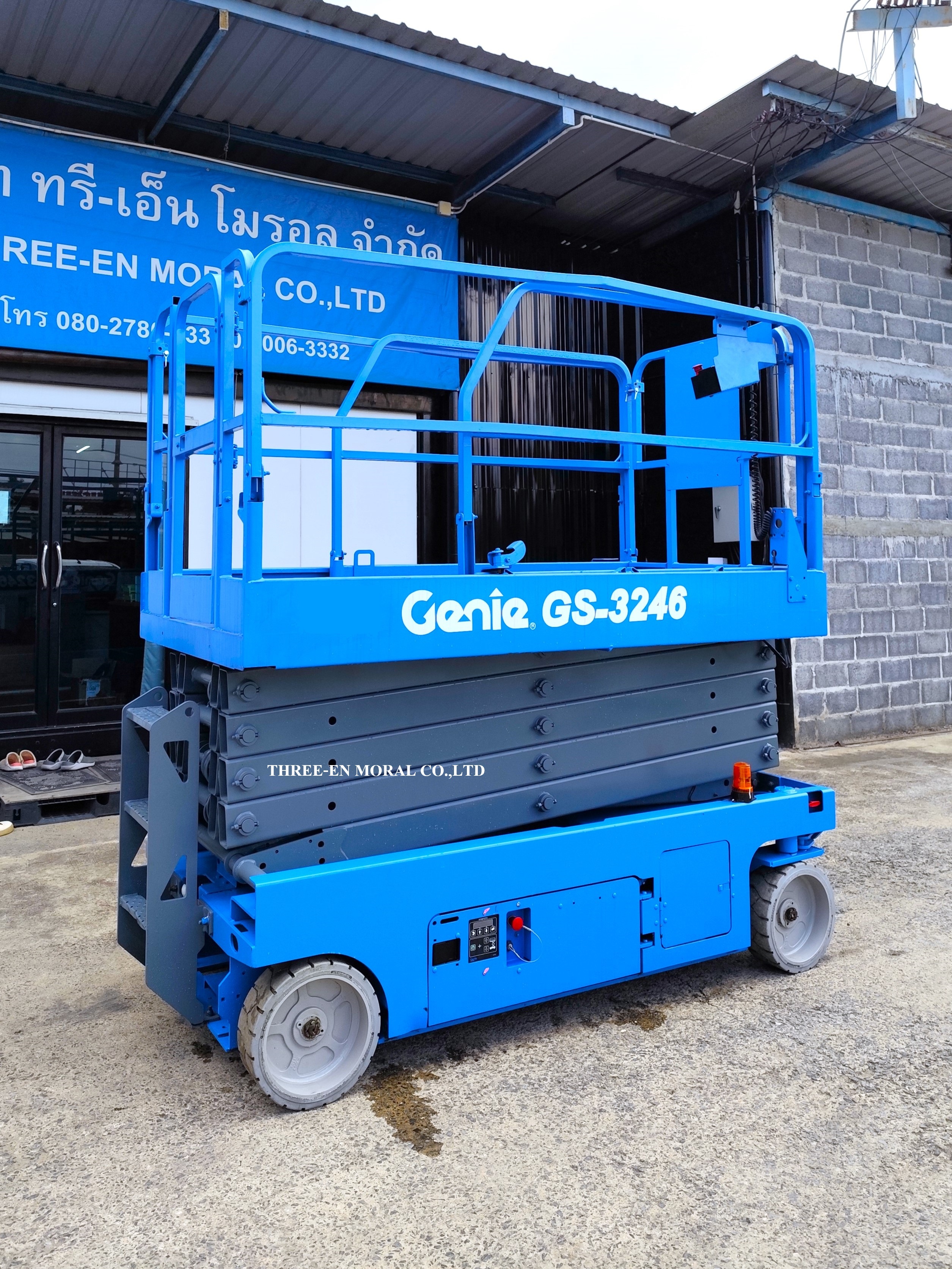 รถกระเช้า Scissor Lift Genie GS-3246 รูปที่ 1