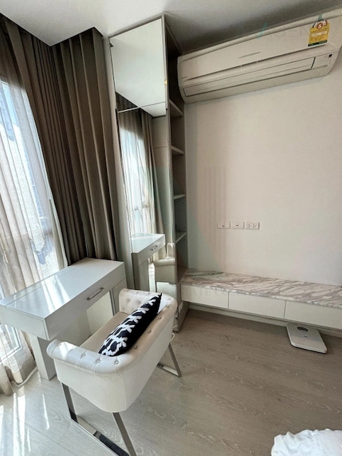 Rhythm Sathorn Narathiwas Private comfortable 17th floor BTS Chong Nonsi รูปที่ 1