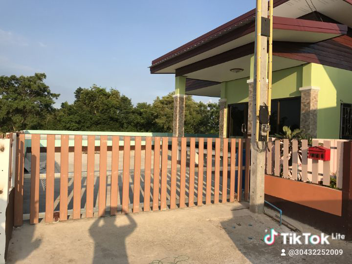 ขายบ้านเดี่ยว พื้นที่ 53 ตรว. 2ห้องนอน 1ห้องน้ำ 1ห้องครัว 1ห้องโถง สนใจโทร 061 680 0986 รูปที่ 3