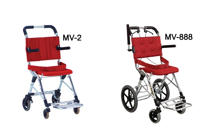 TM แนะนำรถเข็นแบบพกพาดีไซน์สวยงามและพับเก็บได้ Compact Wheelchair น้ำหนักเบาสำหรับผู้ป่วยและผู้สูงอายุ รูปที่ 1