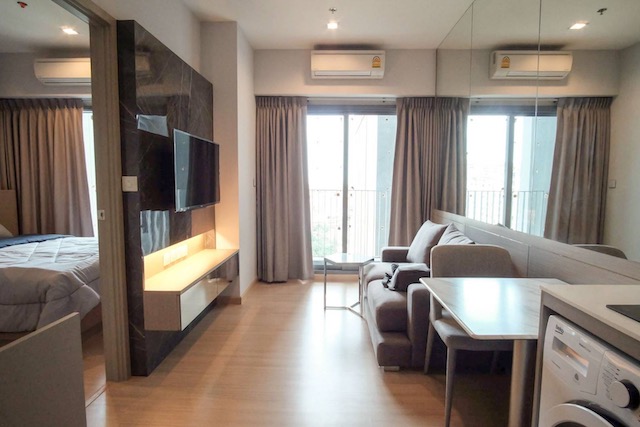 Whizdom Connect nice clean convenient 11th floor BTS Punnawithi รูปที่ 1