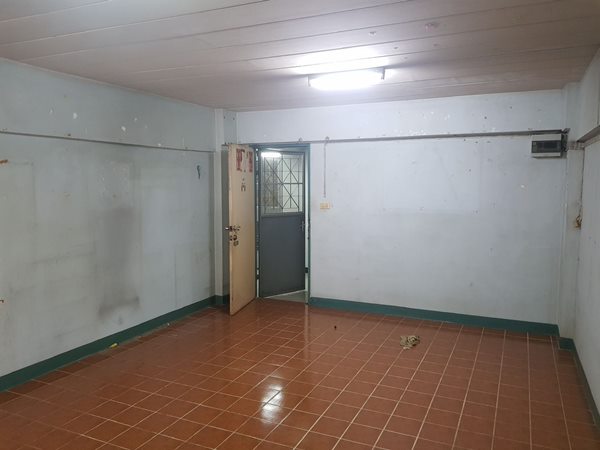 For Sale Bangyeekhan Condominium ทำเลดี ห้องขนาด 29.04 ตร.ม. ห้องเปล่าสภาพดี โทร 082-412-4200 รูปที่ 3
