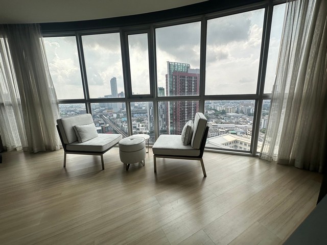 Sky Walk Condominium spacious quiet clean 27th floor BTS Phra Khanong รูปที่ 1