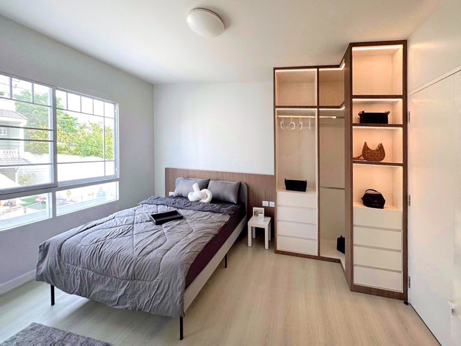 ขายบ้าน หมู่บ้านอินดี้ 1 บางนา ก.ม.7 ตกแต่งงานเฟอร์นิเจอร์ built-in ทั้งหลัง สนใจโทร 086 968 9170 รูปที่ 6
