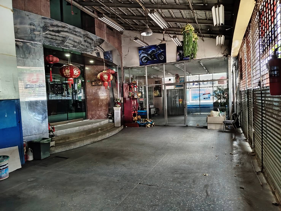 ขายสำนักงานเดี่ยว 4 ชั้น (มีชั้นลอย) ติดถนนบรมราชชนนี หน้ากว้าง 30 เมตร รูปที่ 3