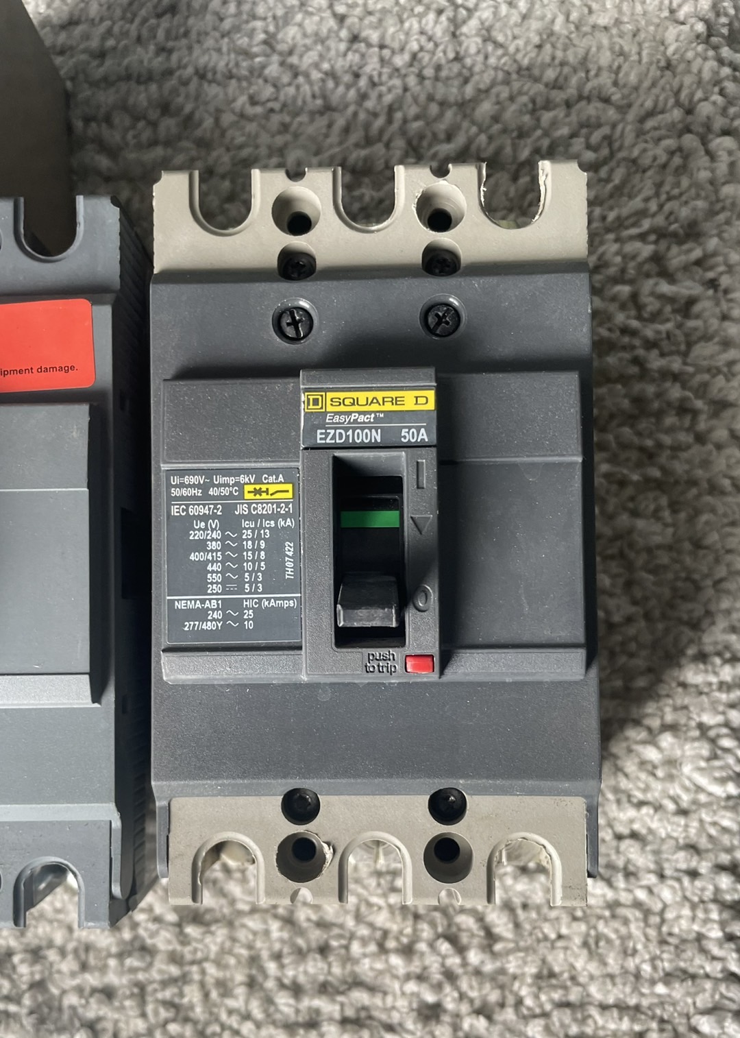 ขาย เมน เบรกเกอร์ สามเฟส Main Breaker 3P squareD Schneider รุ่น EZD100H, EZC100F 50A แอมป์ มือสอง รูปที่ 3