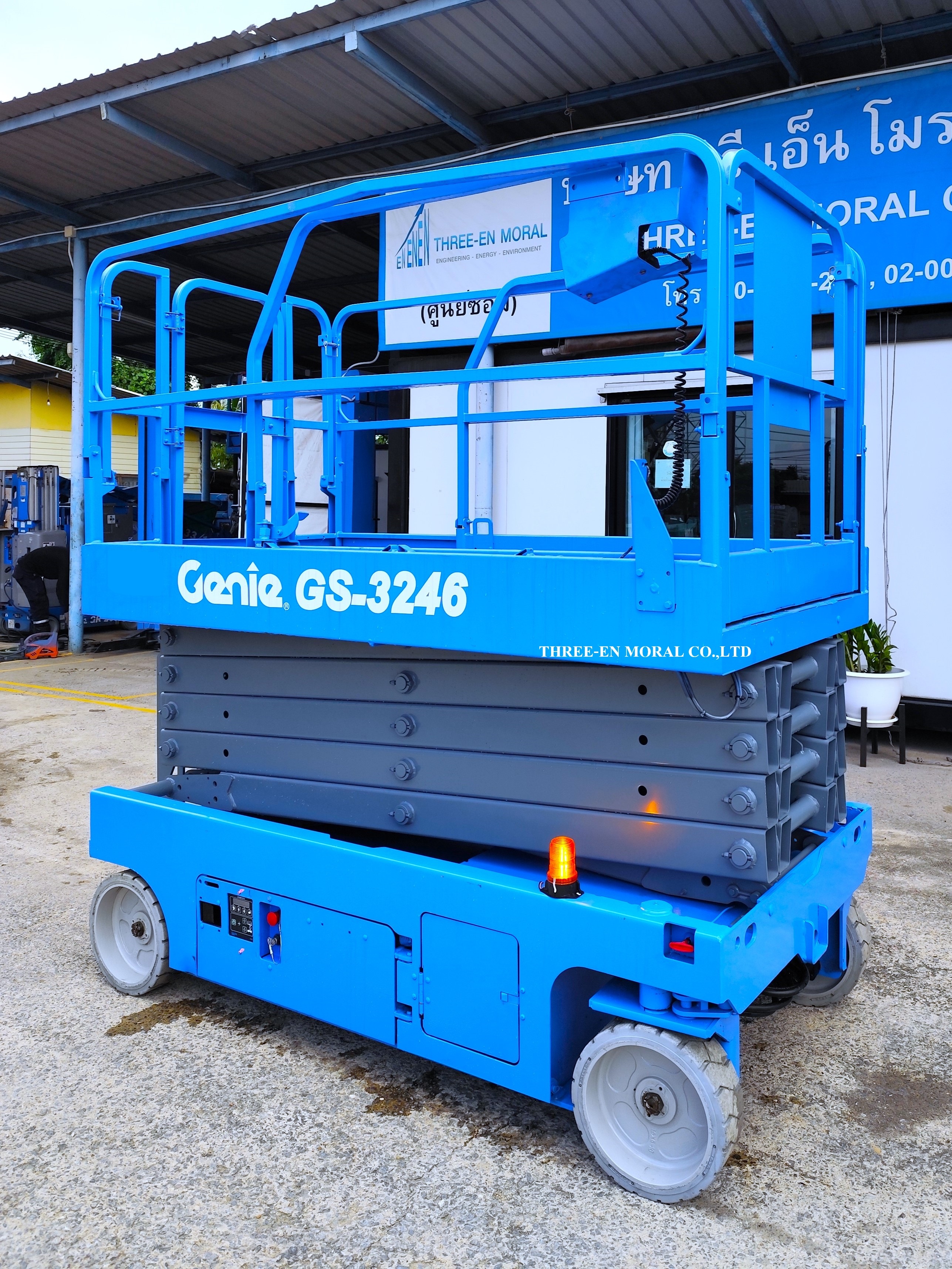 รถกระเช้า Scissor Lift Genie GS-3246 รูปที่ 1