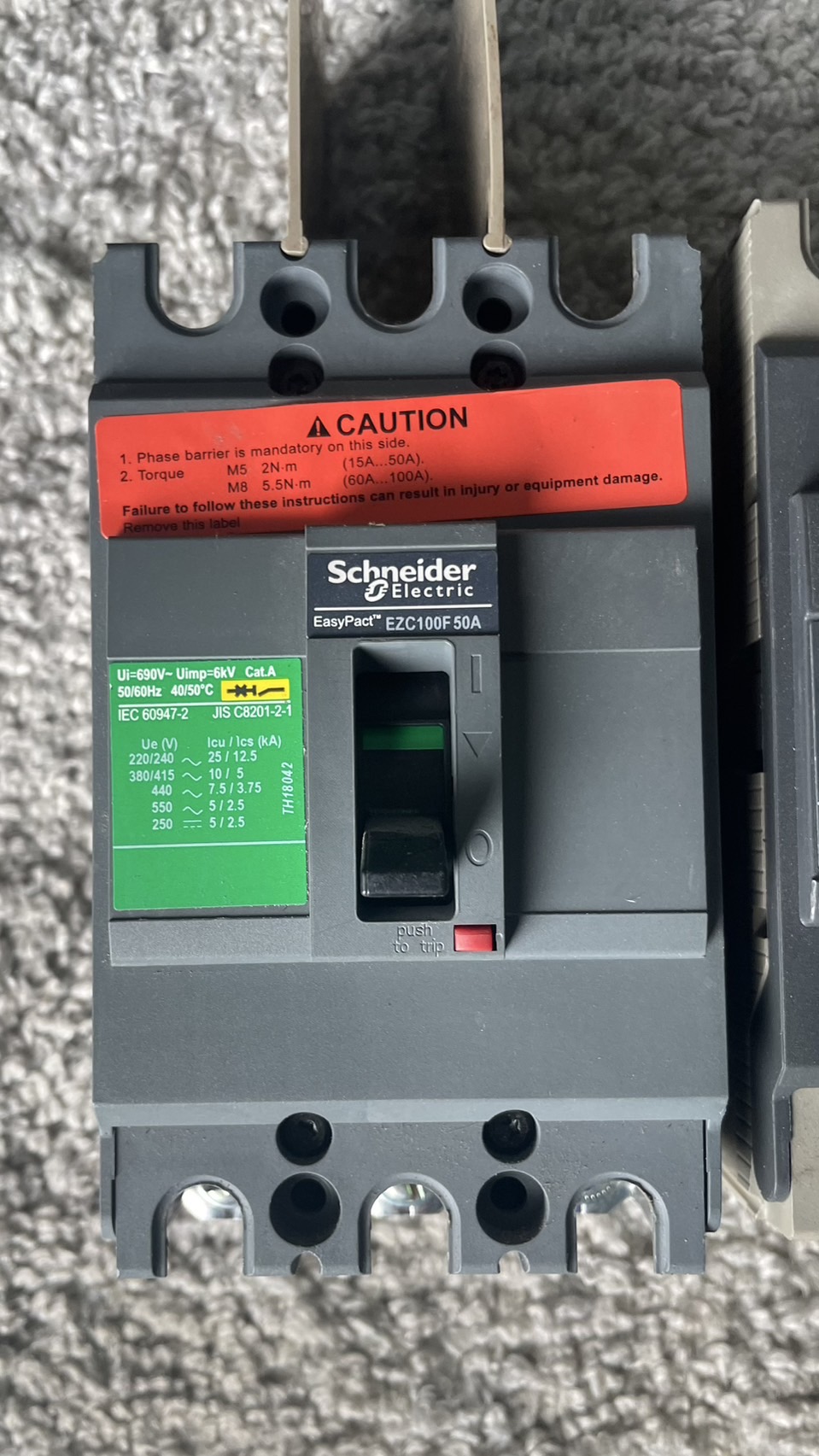 ขาย เมน เบรกเกอร์ สามเฟส Main Breaker 3P squareD Schneider รุ่น EZD100H, EZC100F 50A แอมป์ มือสอง รูปที่ 5