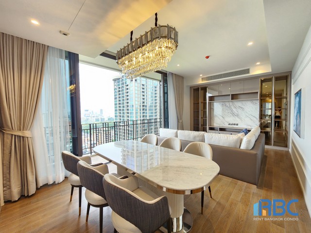 For Rent MUNIQ Langsuan, high rise condo, luxury level near Lumpini Park and Lang Suan Park รูปที่ 1