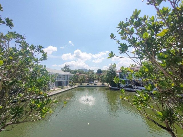 ขายคอนโดหรูริมทะเลสาบ Boat Lagoon Phuket พร้อมกรรมสิทธิ์ต่างชาติ 100 รูปที่ 1