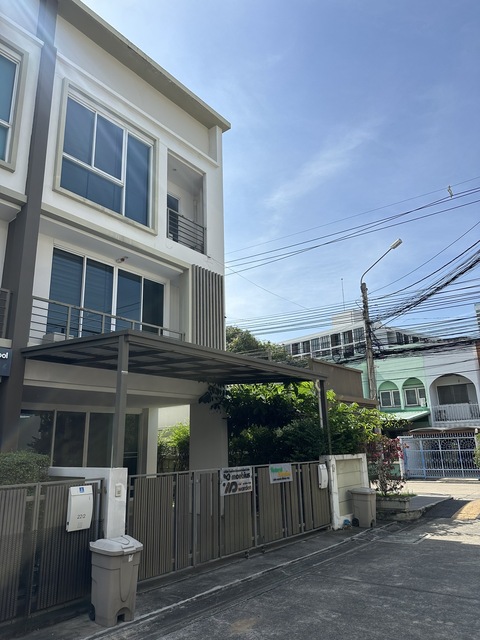 Home office ให้เช่า แยกรัชดา-ลาดพร้าวซ.21 โครงการLPN  Lumpini Town Residence  รูปที่ 1