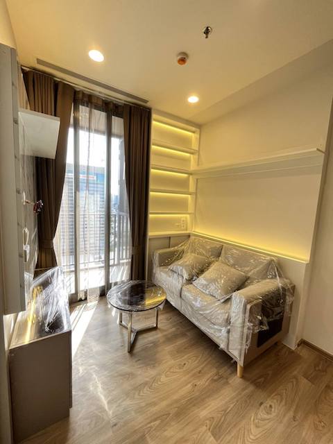 Oka Haus Sukhumvit 36 beautiful view quiet private 33rd floor BTS Thonglor รูปที่ 1