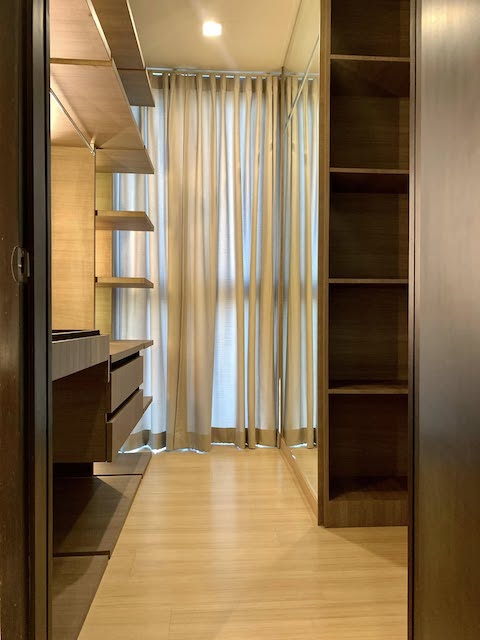 Sky Walk Condominium nice private quiet 33rd floor BTS Phra Khanong รูปที่ 1