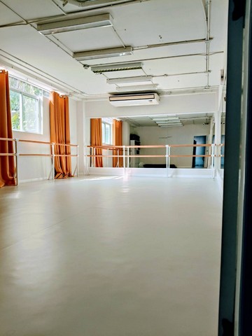 ให้เช่าพื้นที่เปล่า ทำห้องโยคะSpace for rent as Yoga room 83 sqm. Ekamai 22 รูปที่ 1