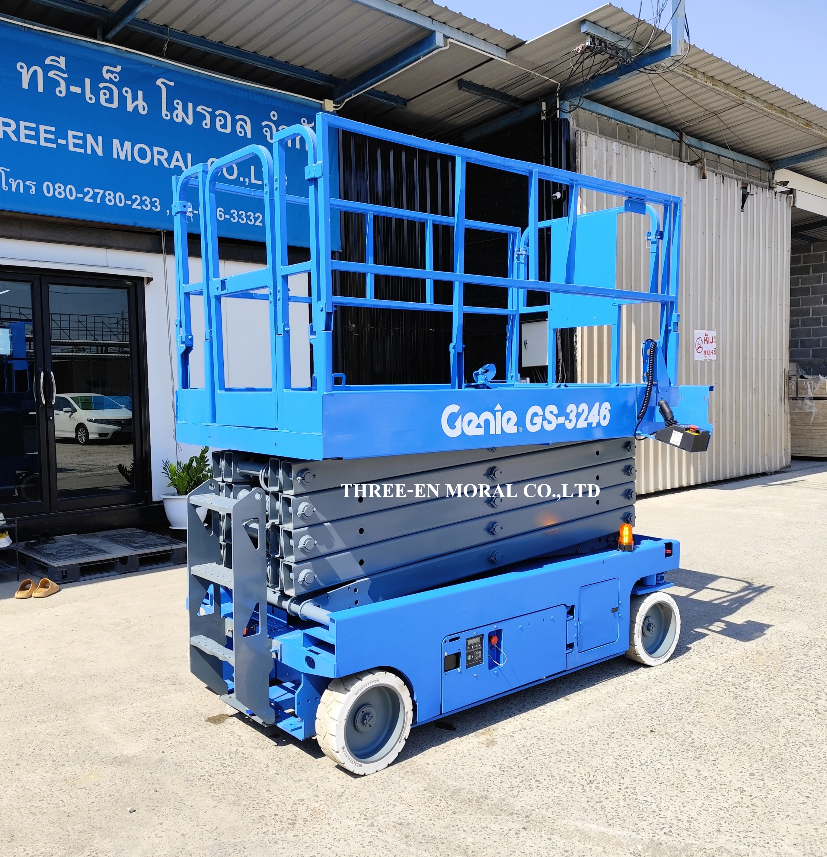 รถกระเช้า Scissor Lift Genie GS-3246 รูปที่ 1