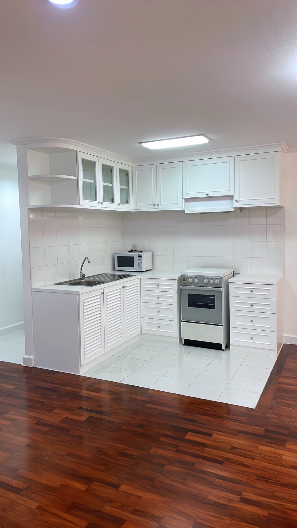 Acadamia Grand Tower Clean private comfortable 17th floor BTS Phrom Phong รูปที่ 1
