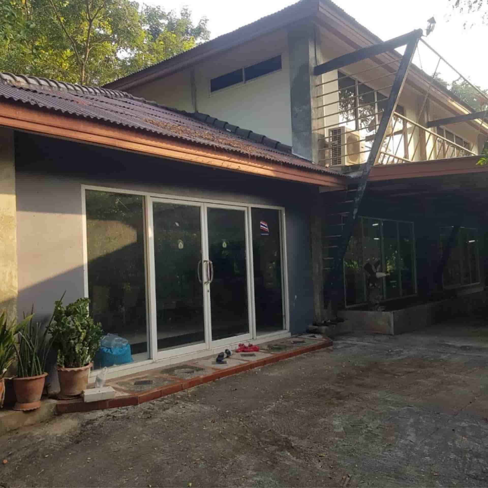 ขายที่ดิน พร้อมบ้านพักขนาดใหญ่ ทำเลเยี่ยม ตรงข้ามเป็นแม่น้ำแควใหญ่ ใกล้น้ำตกเอราวัณ (เจ้าของขายเอง) รูปที่ 2