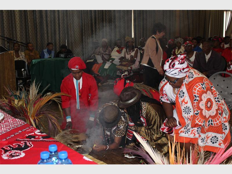 RELIABLE  SANGOMA ⓶  [+27764410726] TRADITIONAL HEALER  ⓶ In Bredasdorp , Bronkhorstspruit , Burgersdorp, South africa, Butterworth , Caledon , Camperdown , Cape town , Carltonville , Centurion , citrusdal , Clocolan , Cofimvaba , Cradock , Creighton , Cullinan ,Delmas , Dundee , รูปที่ 1