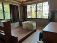 บ้าน บ้านเดี่ยว ลาดพร้าว 41 FOR SALE!! บ้านรีโนเวทเรียบร้อยแล้ว พร้อมอยู่ ทำเลดี ใกล้สิ่งอำนวยความสะดวกมากมาย มีต้นไม้ใหญ่ให้ความร่มรื่น สามารถใช้ทางเข้า-ออกได้หลายทาง และเหมาะสำหรับผู้ที่ต้องการบ้านเดี่ยวในทำเลที่ดีมาก