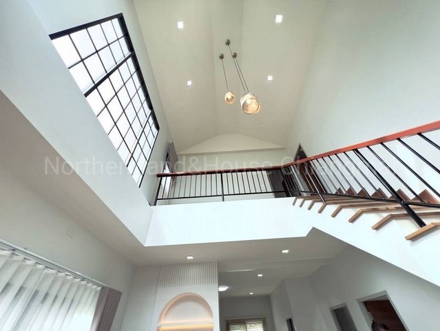 บ้านเดี่ยว 2 ชั้น สร้างใหม่ สไตล์โมเดิร์น แม่เหียะ   รูปที่ 1